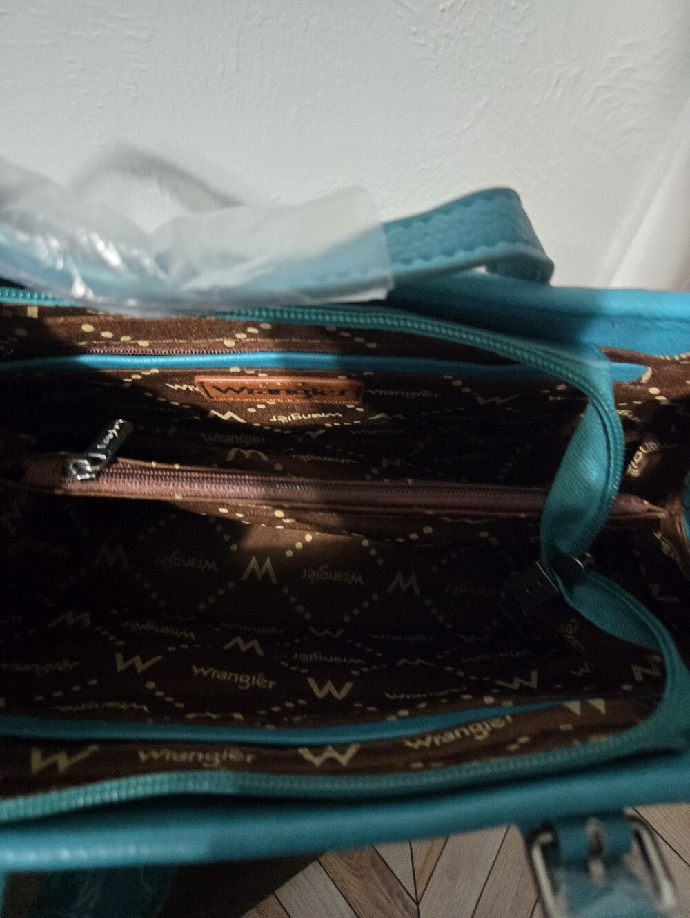 Wrangler Teal Floral Canvas Tote with Teal Trim - Picture 4 of 6